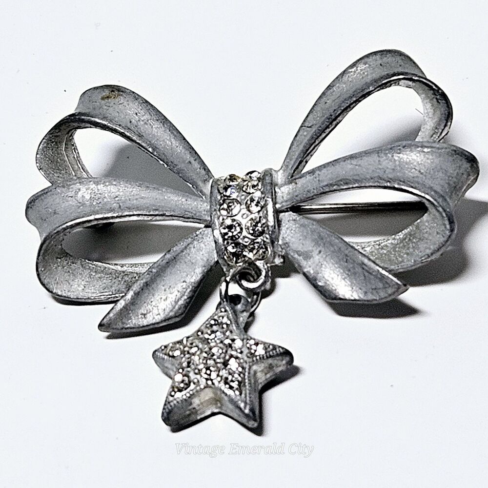 Vtg JJ Jonette Ribbon Bow Brooch Heart Dangle Pewter Silver Tone Rhinestones